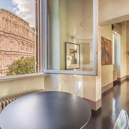 Iconic With Unique Colosseum View Apartment *