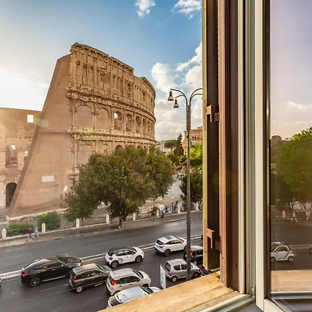 Apartment Iconic With Unique Colosseum View Rome